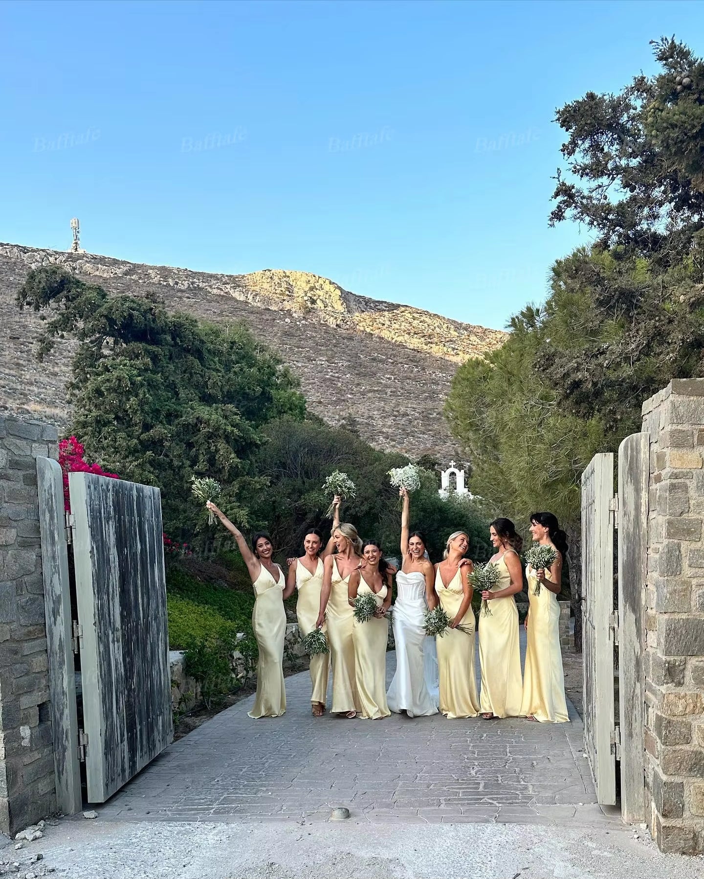 Buyishang Bafftafe Simple Yellow Silk Satin Bridesmaid Dresses Women Wedding Party Guest Dress Customized Deep V-Neck Formal Prom Gowns