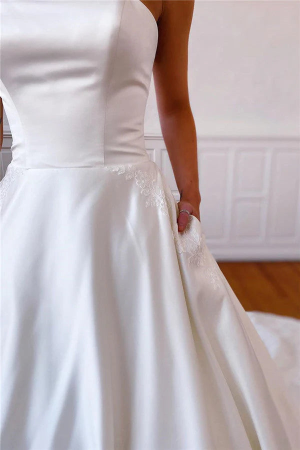 Buyishang Lace Appliques Long Strapless White Wedding Dress with