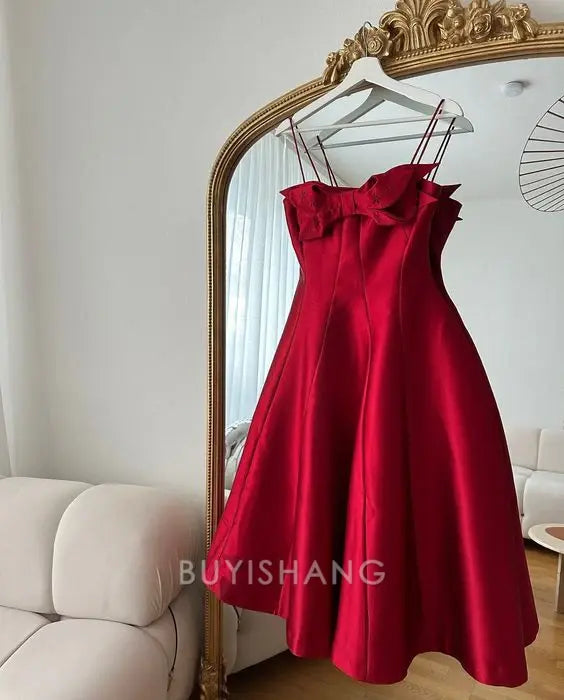 Buyishang 16th Birthday A Line Spaghetti Straps Red Homecoming Dresses Satin Short Mini Party Dress