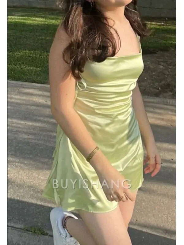 Buyishang Simple 16th Birthday Outfit Sexy Green Spaghetti Straps Mini Short Homecoming Dresses