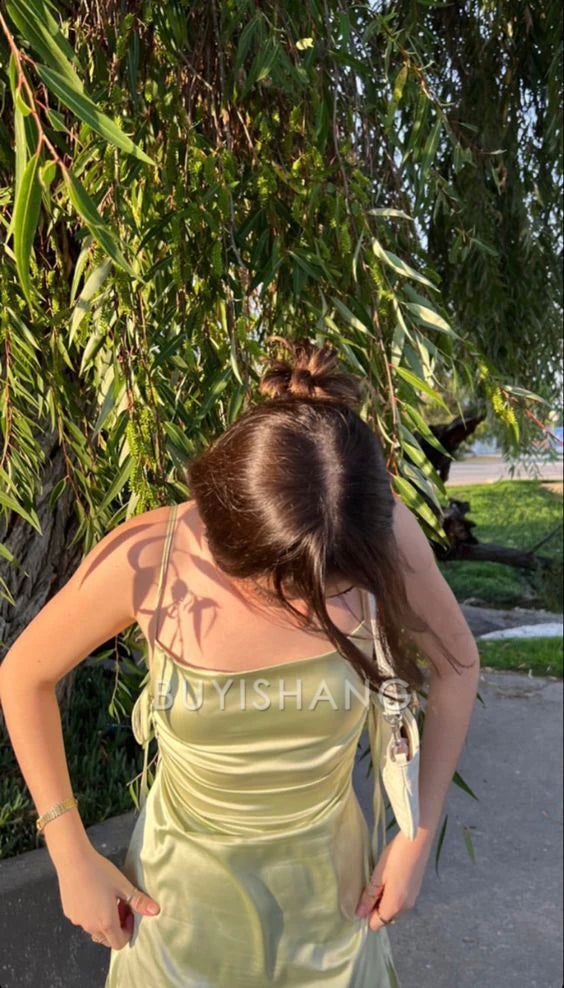 Buyishang Simple 16th Birthday Outfit Sexy Green Spaghetti Straps Mini Short Homecoming Dresses