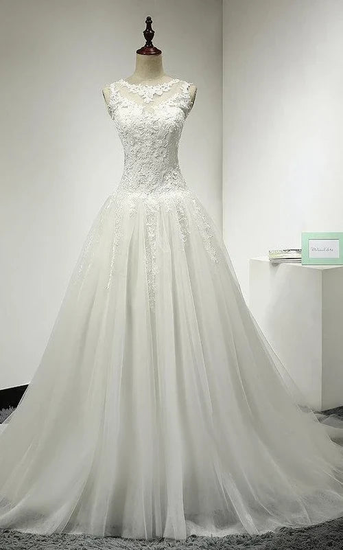 Buyishang A-Line Tulle Bridal Gown Weddig Dress With Lace Bodice and Dropped Waist