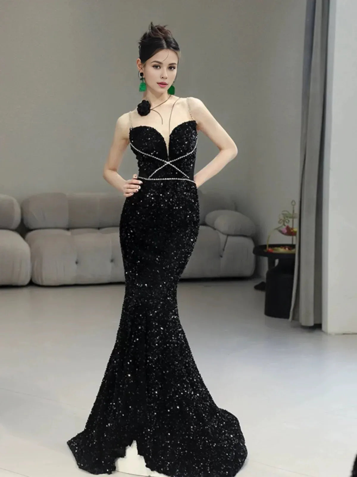 Buyishang Classy Mermaid Spaghetti Straps Black Sequin Long Evening Gowns Prom Dress