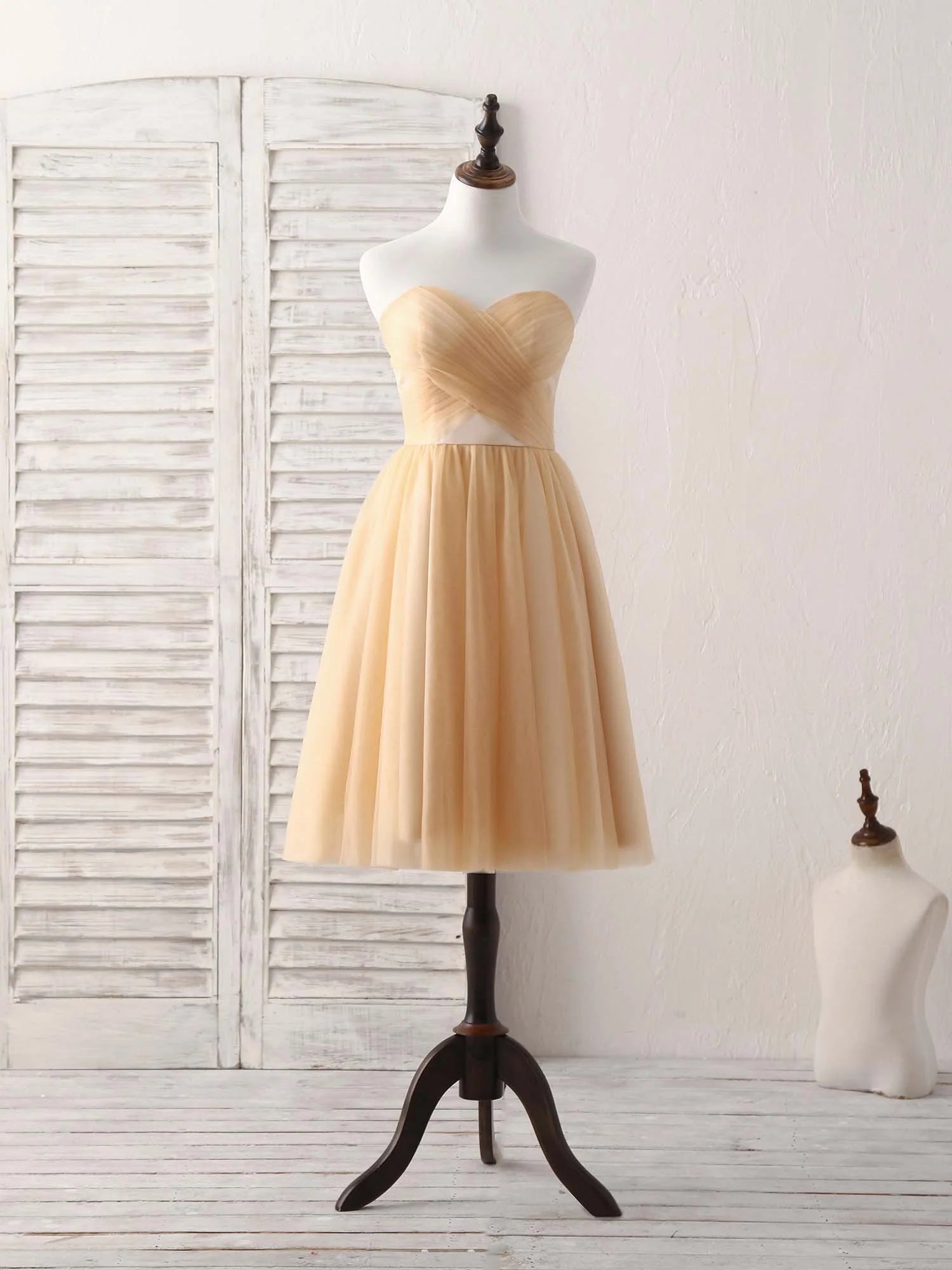 Buyishang Simple Tulle Champagne Short Prom Dress Tulle Bridesmaid Dress Bridesmaid dress shop