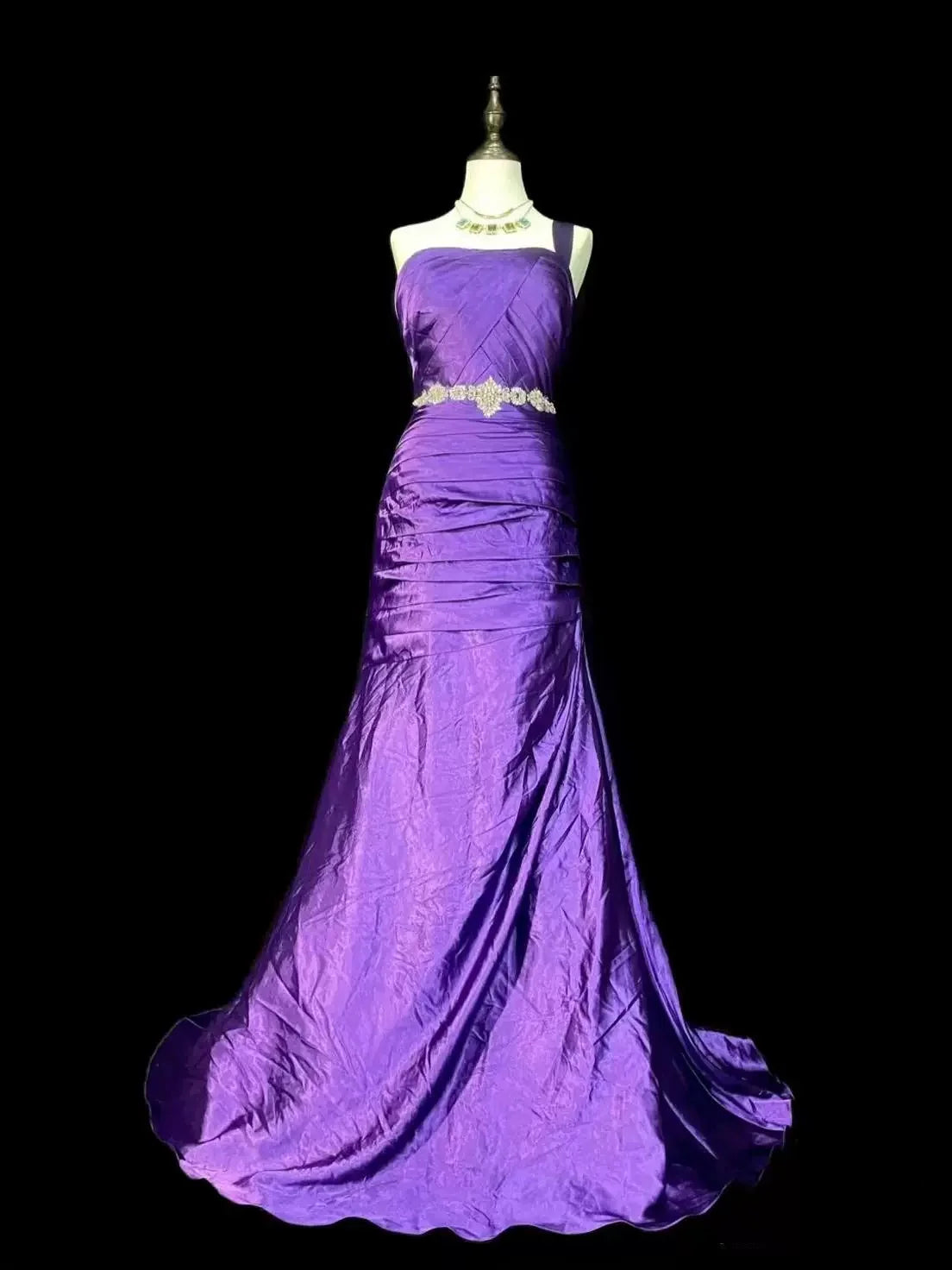 Buyishang Elegant Retro Mermaid One Shoulder Satin Grape Long Evening Dress Prom Dresses