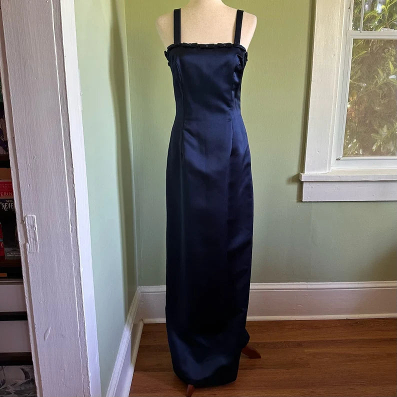 Buyishang Elegant vintage satin blue fitted ball gown with shoulder straps and long skirt