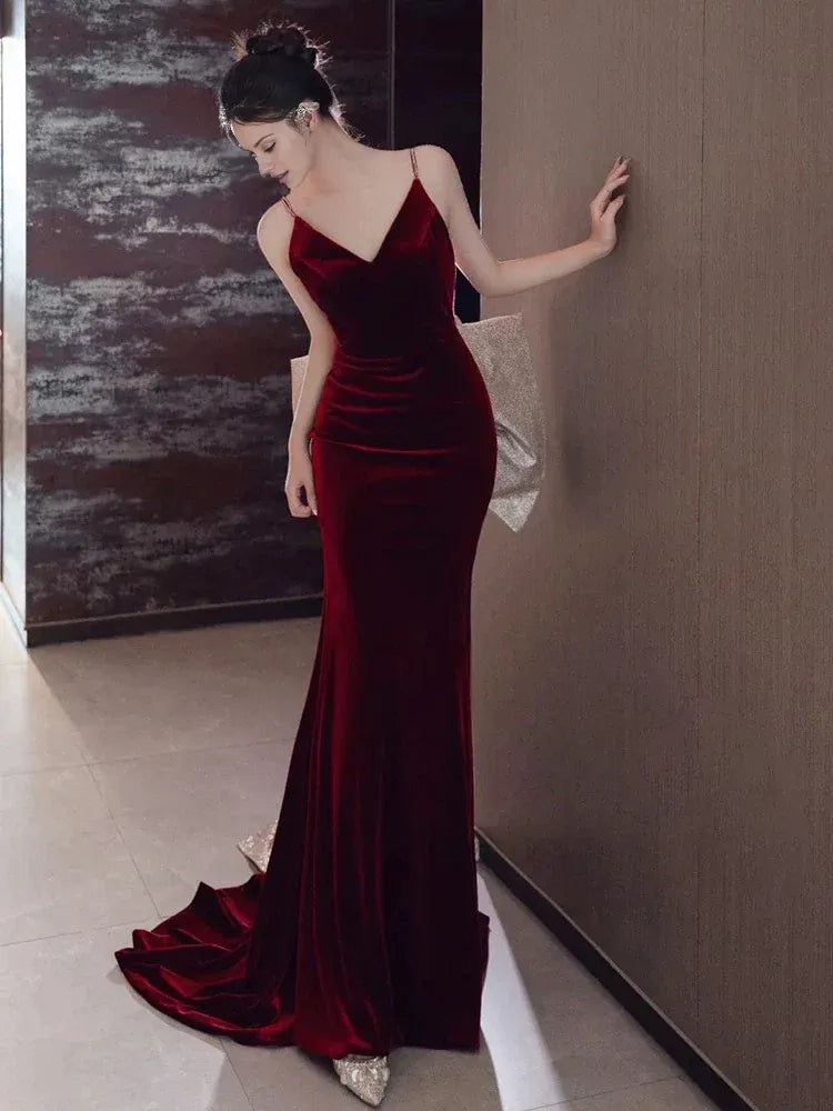 Buyishang Sexy Mermaid Spaghetti Straps Burgundy Velvet Long Evening Dress Prom Dresses