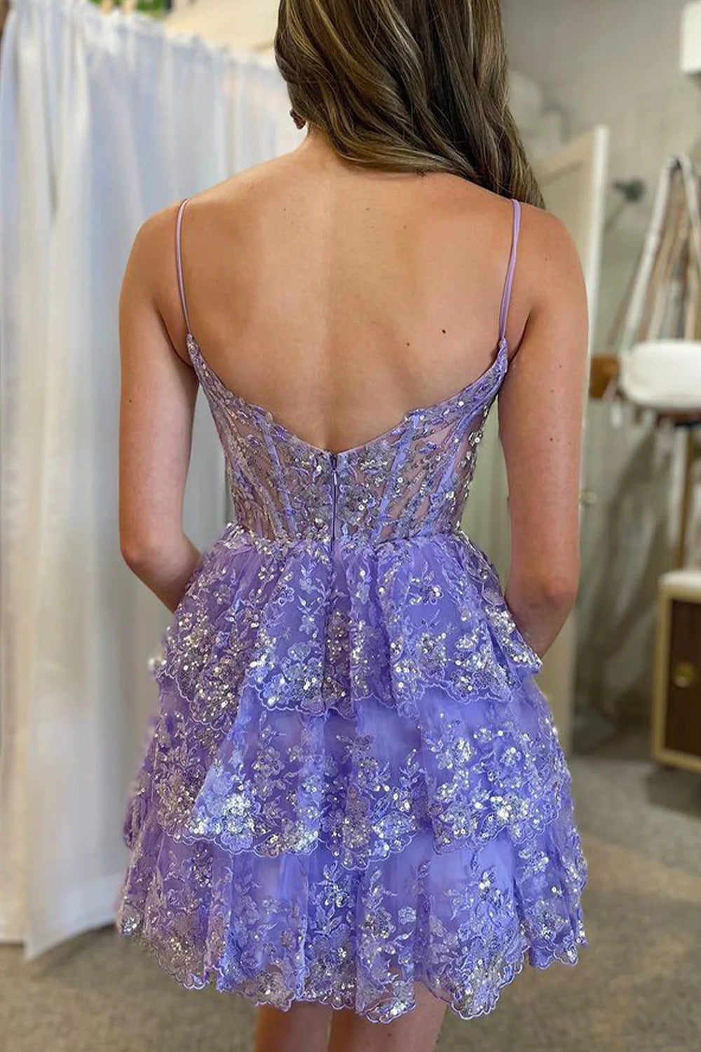 Weitese A Line Lilac Short Graduation Dress Spaghetti Straps Homecoming Dress with Lace Ruffles
