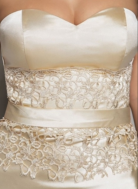 Mermaid / Trumpet Evening Gown Open Back Dress Wedding Guest Floor Length Sleeveless Sweetheart Stretch Satin with Appliques