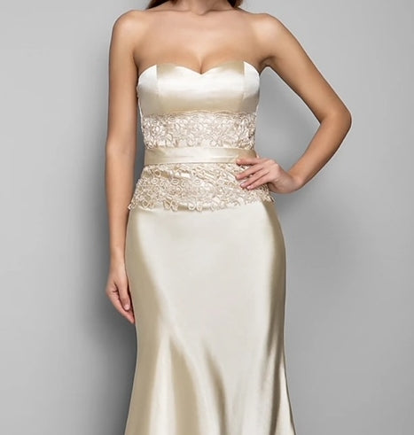 Mermaid / Trumpet Evening Gown Open Back Dress Wedding Guest Floor Length Sleeveless Sweetheart Stretch Satin with Appliques