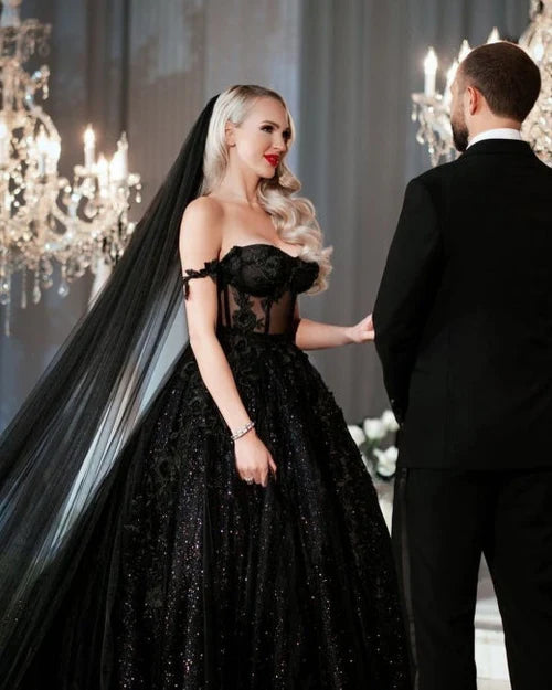 Buyishang A-Line Black Gothic Wedding Dresses with Sequin Lace Appliques