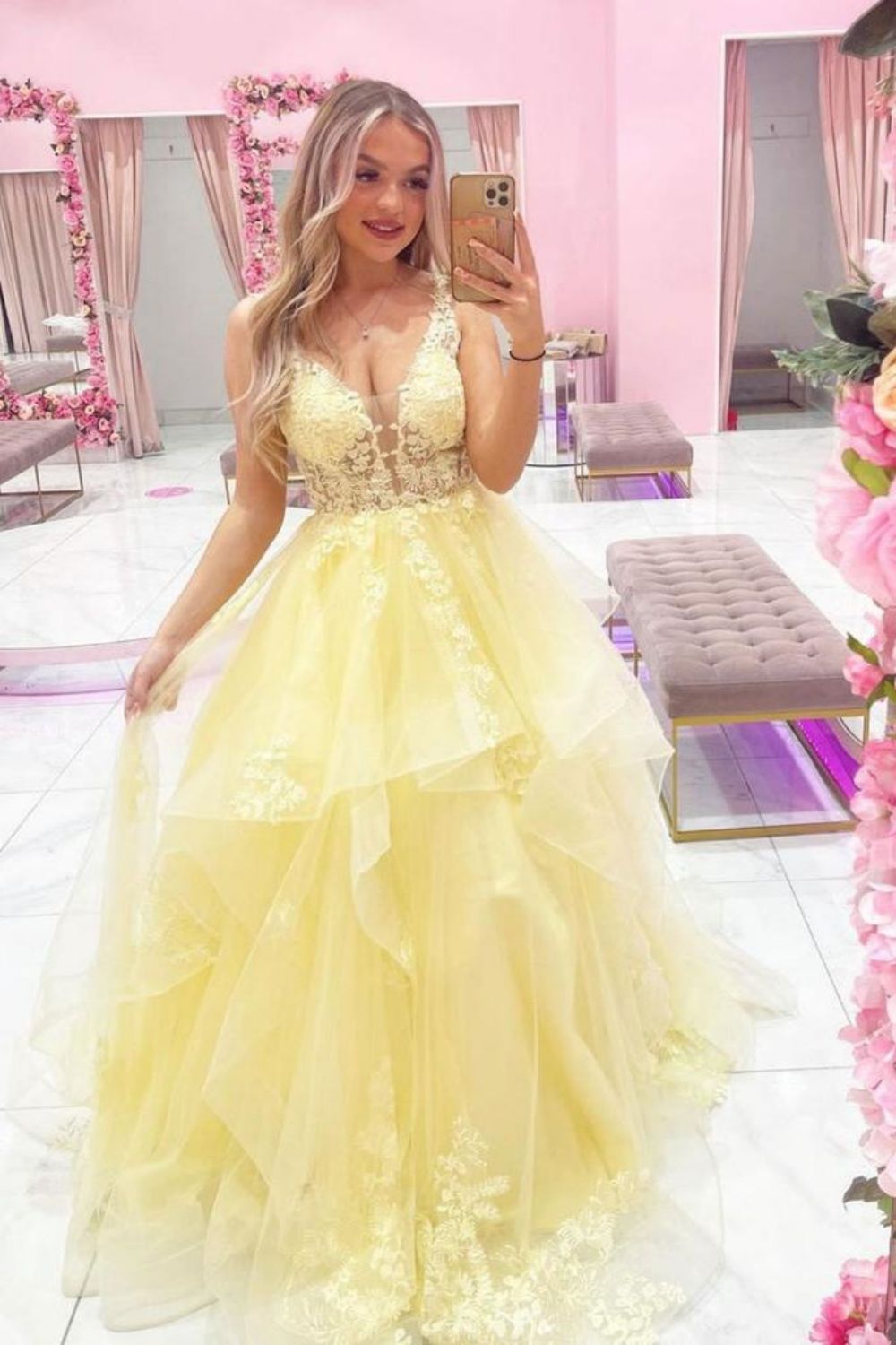 Princess A Line Yellow Long Prom Dress with Appliques