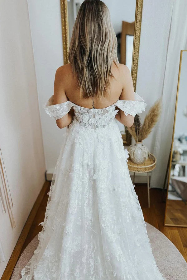 Buyishang A-Line Sweetheart White Lace Wedding Dresses with Straps
