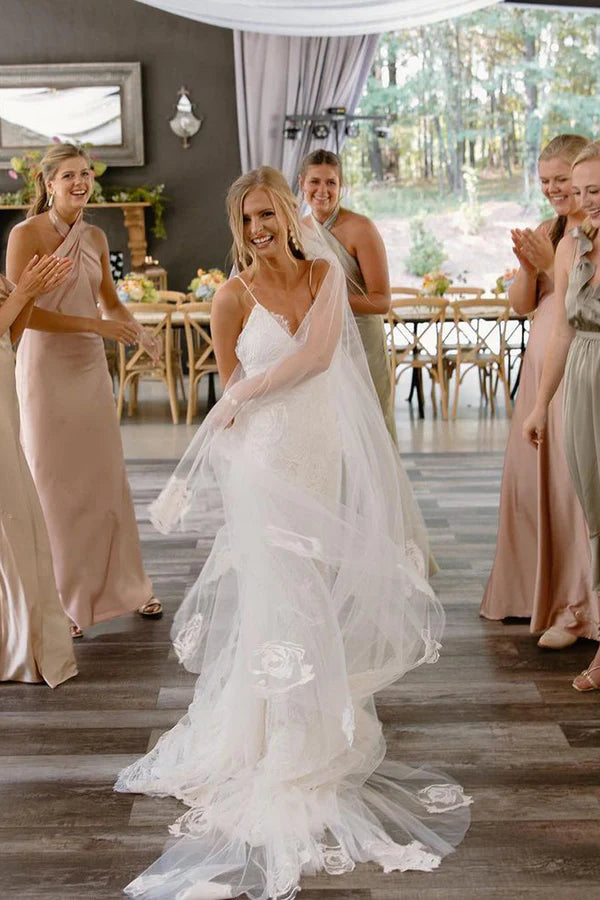 Buyishang Boho Mermaid V Neck Lace Wedding Dresses