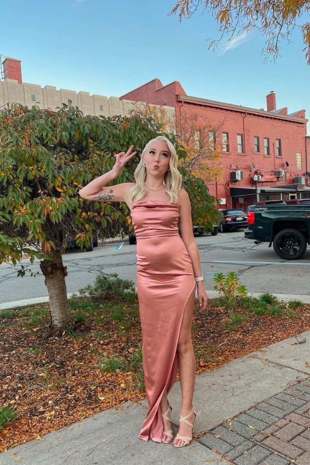 Sheath Spaghetti Straps Green Long Prom Dress with Split Front