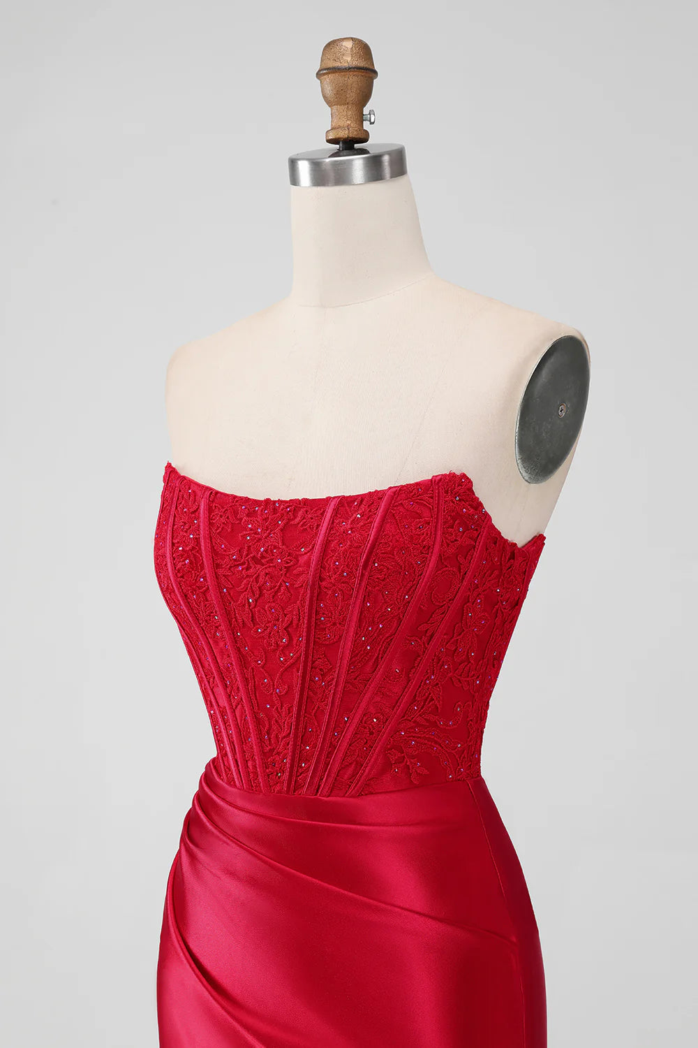 Sparky Red Strapless Bodycon Short Homecoing Dress with Lace