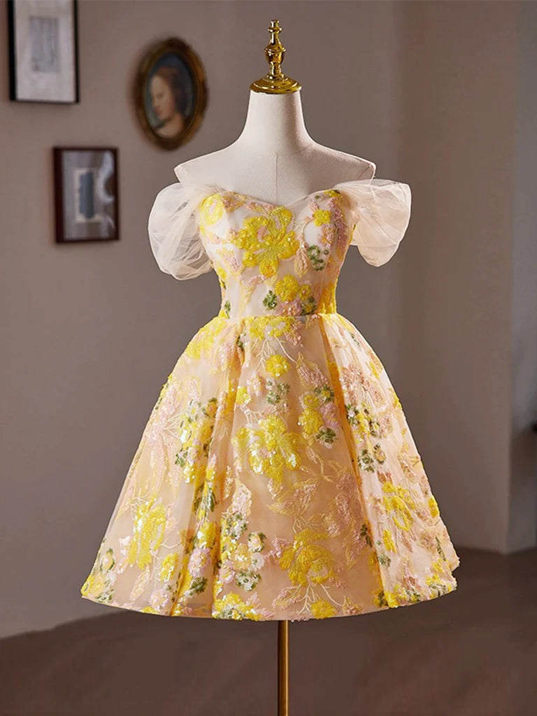 Buyishang A-Line Off Shoulder Tulle Lace Short Yellow Prom Dress Yellow Homecoming Dress