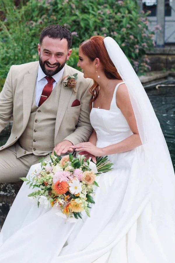 Buyishang Elegant Square Neck White Satin Wedding Dresses