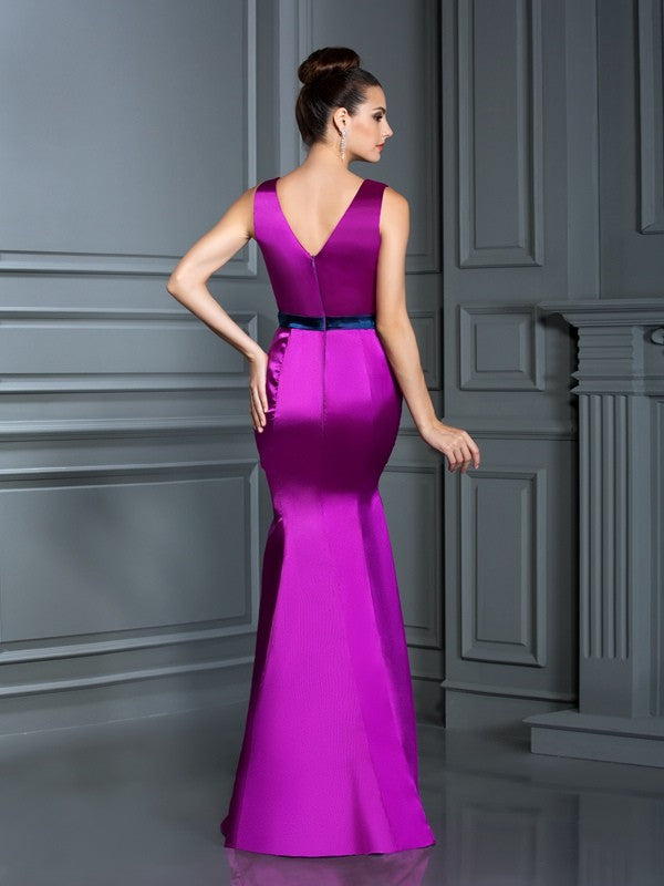 Trumpet/Mermaid V-neck Hand-Made Flower Sleeveless Long  Woven Satin Bridesmaid Dresses