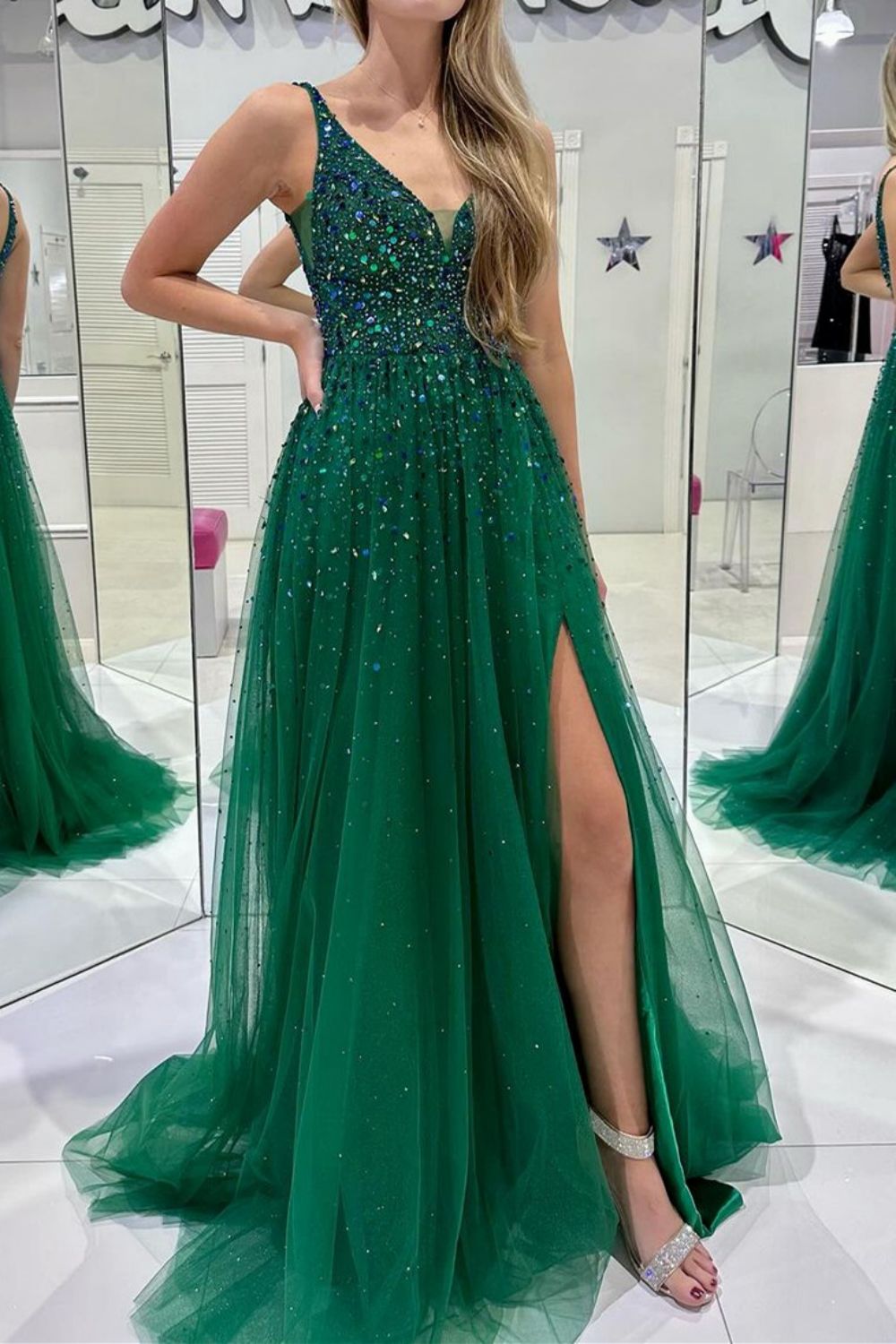 Weitese Bling A Line V Neck Dark Green Long Prom Dress with Beading
