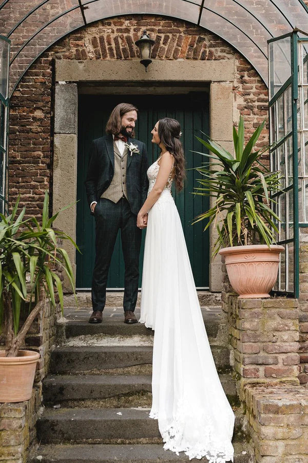 Buyishang A-Line V Neck Chiffon Wedding Dresses with Appliques