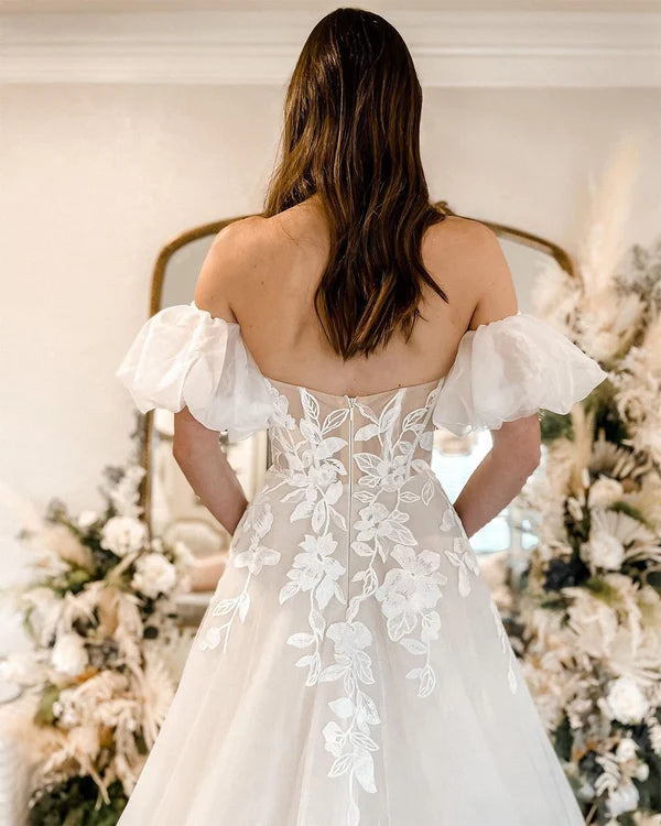 Buyishang Cute A Line Sweetheart Tulle Wedding Dresses with Lace