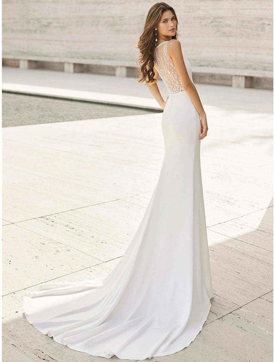 Wedding Dresses Mermaid / Trumpet Scoop Neck Sleeveless Court Train Satin Bridal Suits Bridal Gowns With Appliques