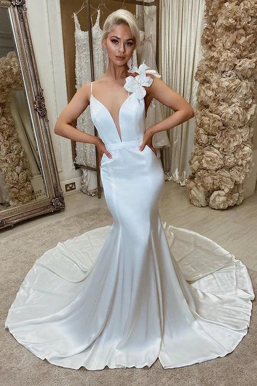 Buyishang White Satin Backless Mermaid Wedding Dress with Flowers