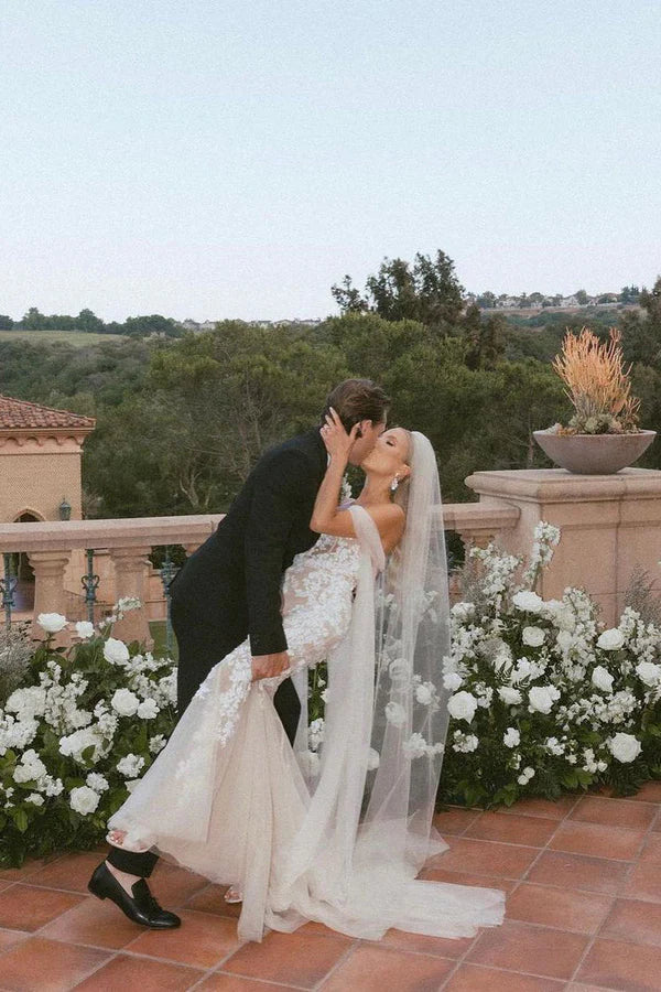 Buyishang Glamorous Mermaid Off the Shouder Tulle Lace Wedding Dresses