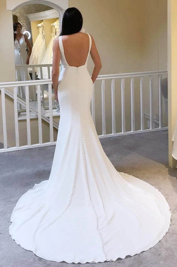Buyishang Ivory Plunge V Open Back Mermaid Long Wedding Dress