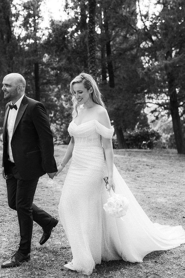 Buyishang Sparkly Mermaid Off the Shoulder Sequins Wedding Dresses