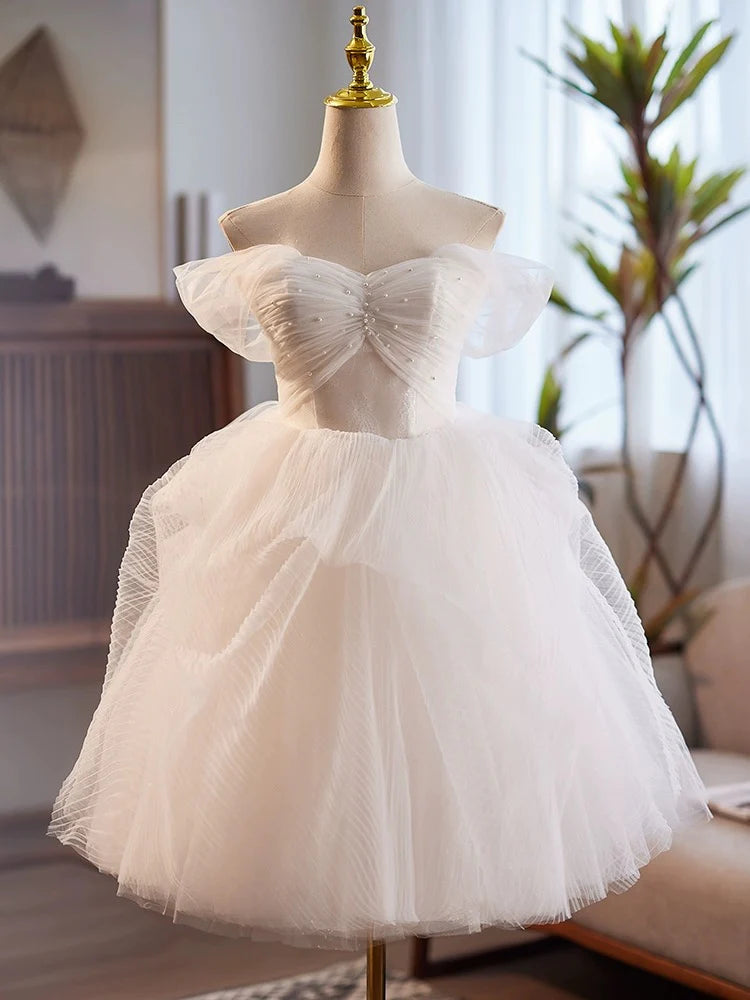 Buyishang White Sweetheart Neck Tulle Lace Short Prom Dress White Homecoming Dress