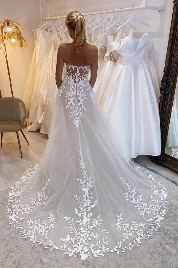 Buyishang A-line Lace Beach Wedding Dress with Off Shoulder Tulle Appliques
