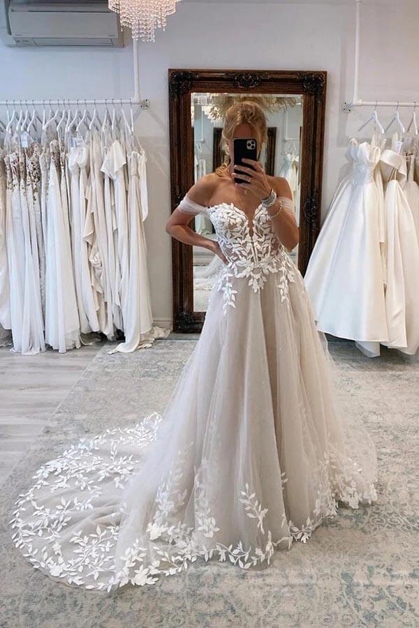 Buyishang A-line Lace Beach Wedding Dress with Off Shoulder Tulle Appliques