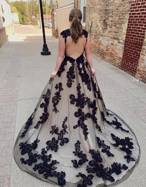 Buyishang Black Champagne Open Back Court Train Wedding Dress With Appliques
