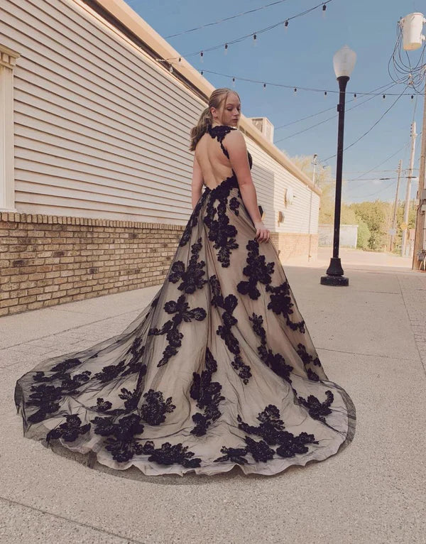 Buyishang Black Champagne Open Back Court Train Wedding Dress With Appliques