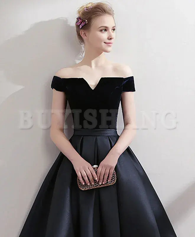 Buyishang Black Satin Short Prom Dress Black Homecoming Dress prom dress in store