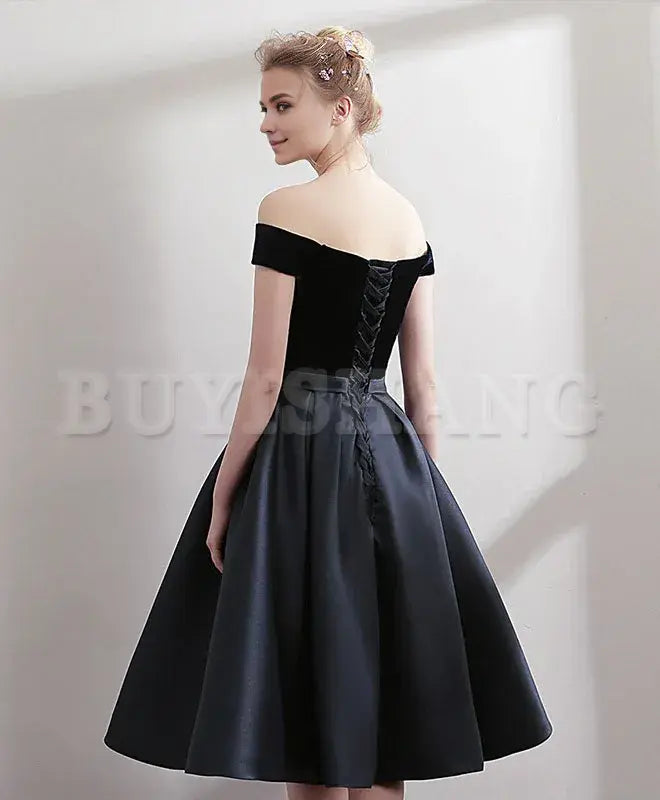 Buyishang Black Satin Short Prom Dress Black Homecoming Dress prom dress in store