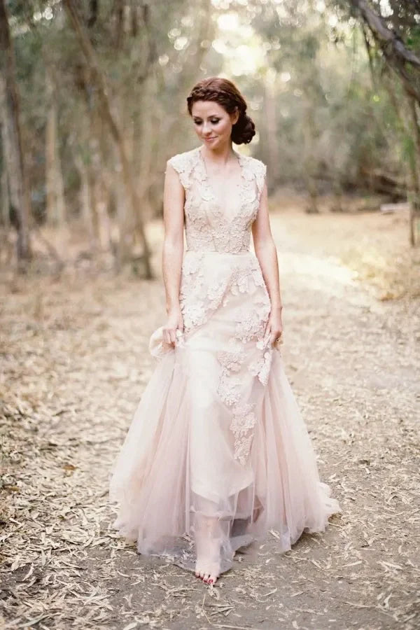 Buyishang High Quality V-neck Sleeveless Floor-length Wedding Dress with Lace