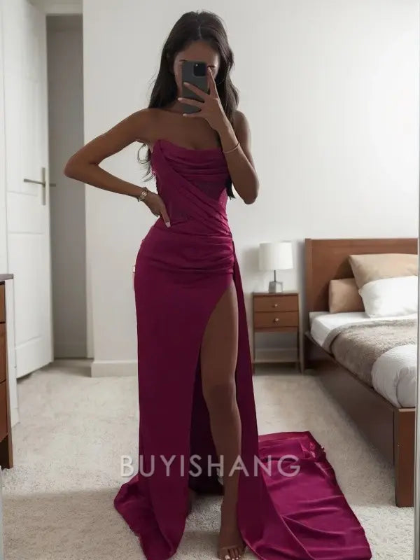 Buyishang Elegant Sheath/Column Silk like Satin Ruched Strapless Sleeveless Sweep/Brush Train Dresses