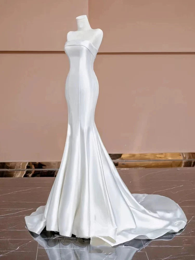 Buyishang Timeless Mermaid Strapless Satin Long White Wedding Dresses With Buttons dress for wedding