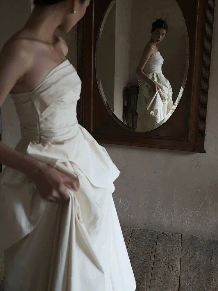 Buyishang Chic A Line Strapless Sleeveless White Satin Slit Wedding Dresses dress for wedding