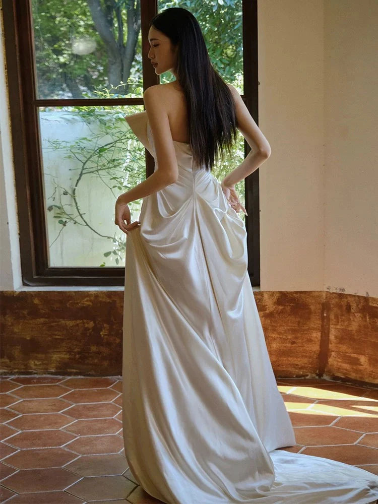 Buyishang Chic A Line Strapless Sleeveless White Satin Wedding Dresses With Bow dress for wedding