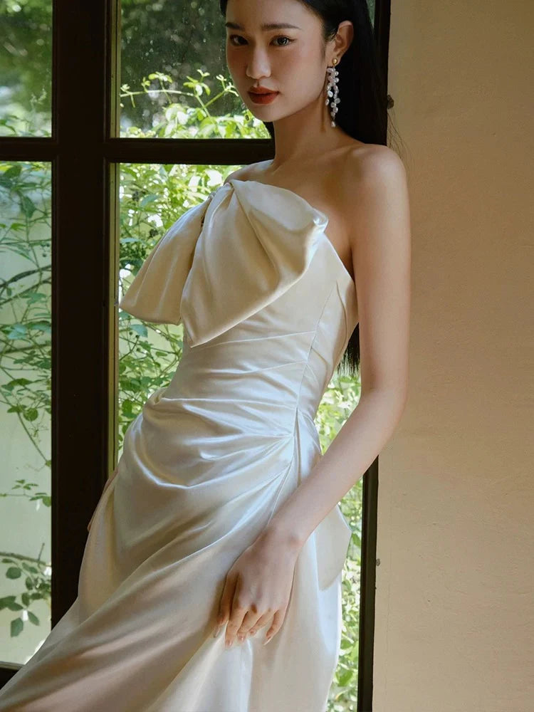 Buyishang Chic A Line Strapless Sleeveless White Satin Wedding Dresses With Bow dress for wedding