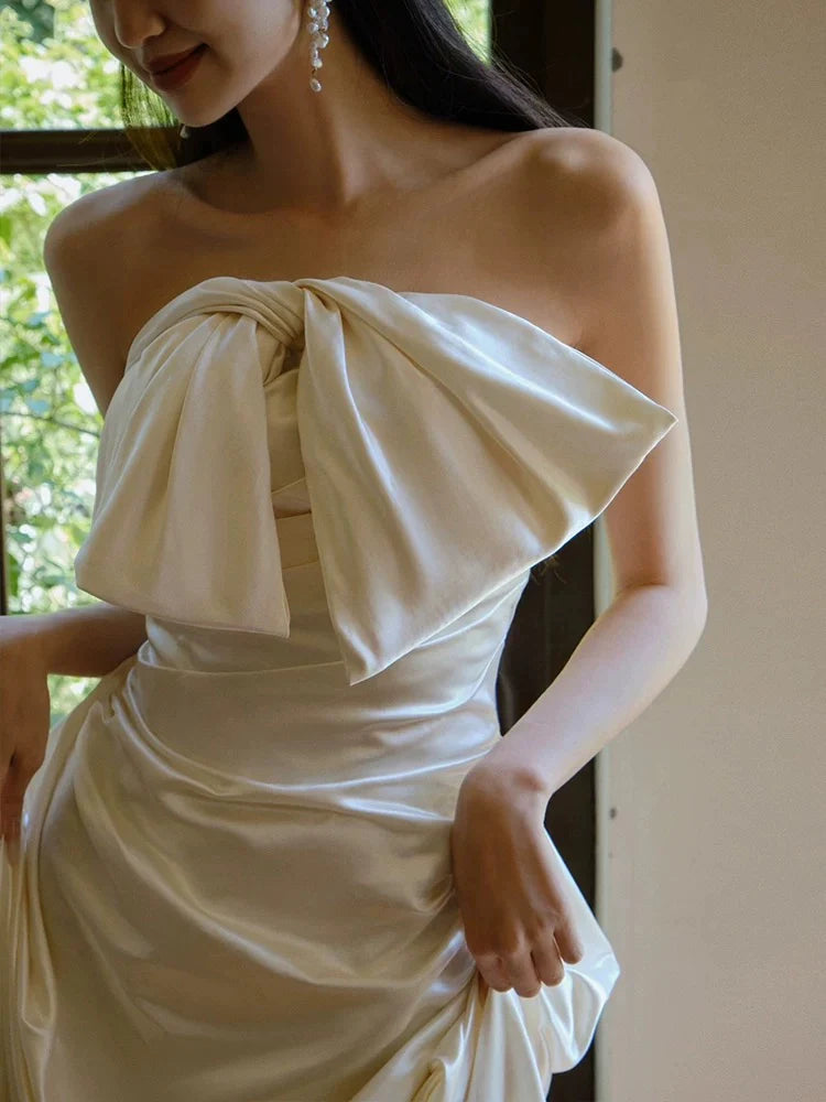Buyishang Chic A Line Strapless Sleeveless White Satin Wedding Dresses With Bow dress for wedding