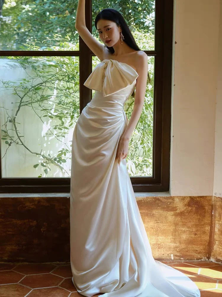 Buyishang Chic A Line Strapless Sleeveless White Satin Wedding Dresses With Bow dress for wedding