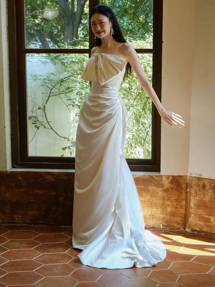 Buyishang Chic A Line Strapless Sleeveless White Satin Wedding Dresses With Bow dress for wedding