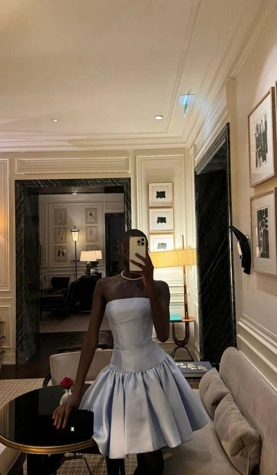 Buyishang Chic A line Strapless Light Sky Blue Satin Short Party Dresses Homecoming Dresses