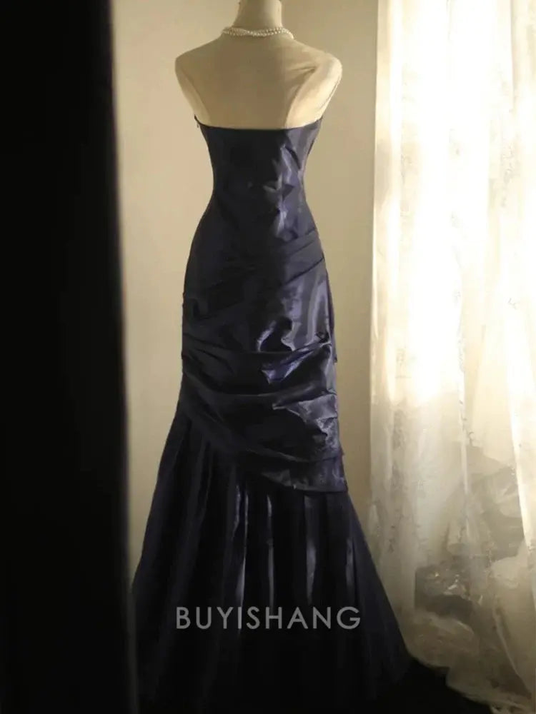 Buyishang Classy Mermaid Strapless Navy Blue Organza Long Evening Gowns Prom Dress