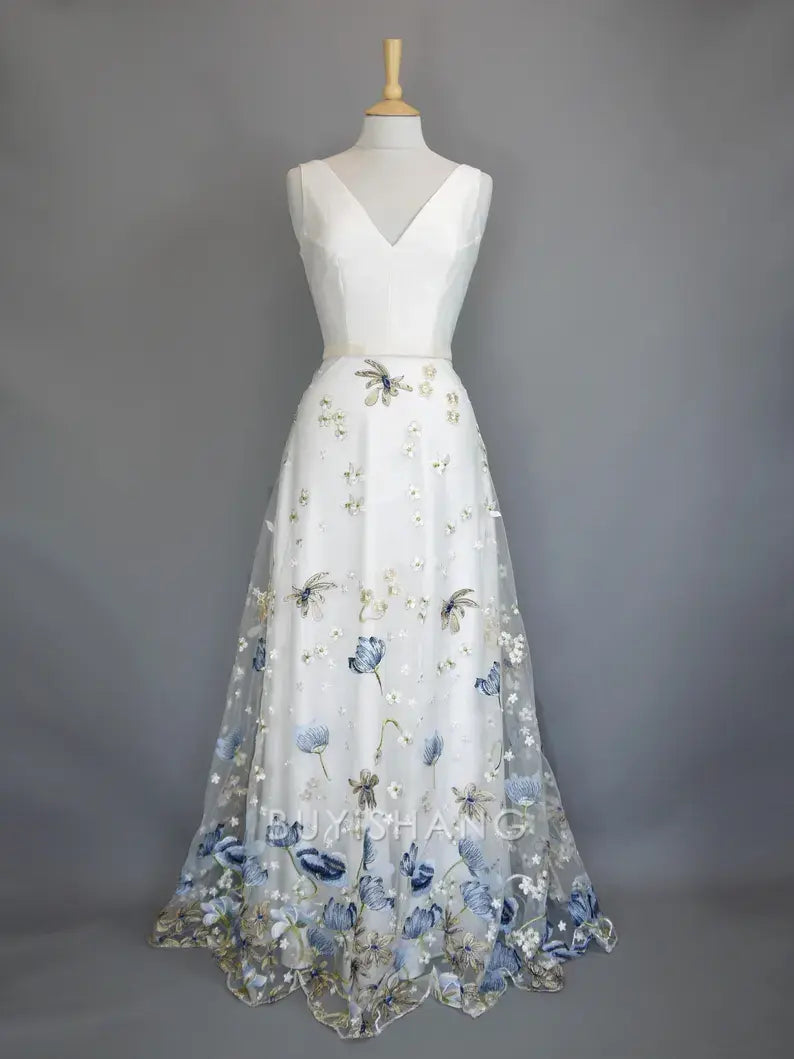 Elegant A-Line V - Neck Floral Embroidered Tulle Floor-Length Maxi Dress Prom Dress